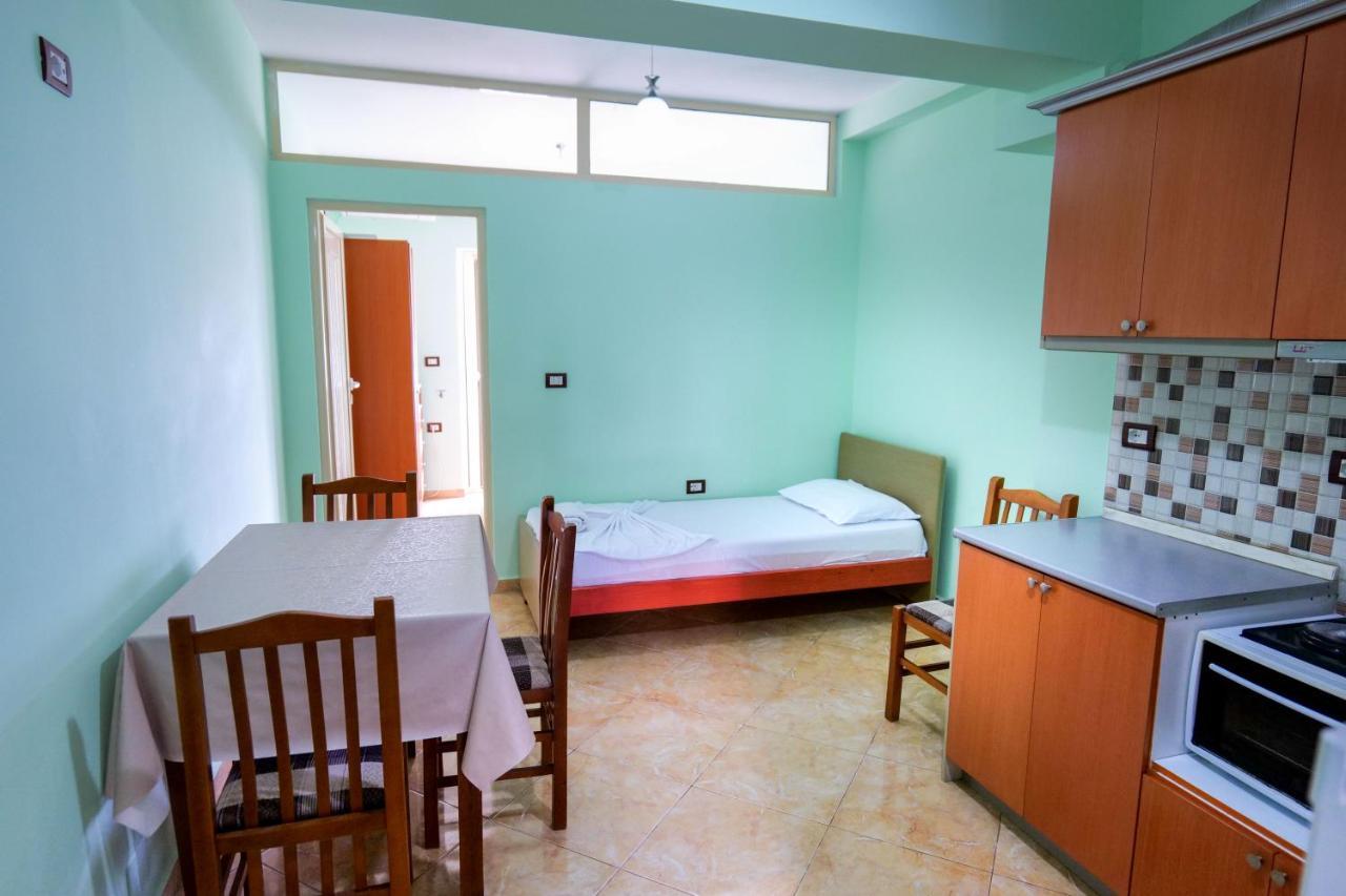 Rei Apartments Sarande Exterior photo