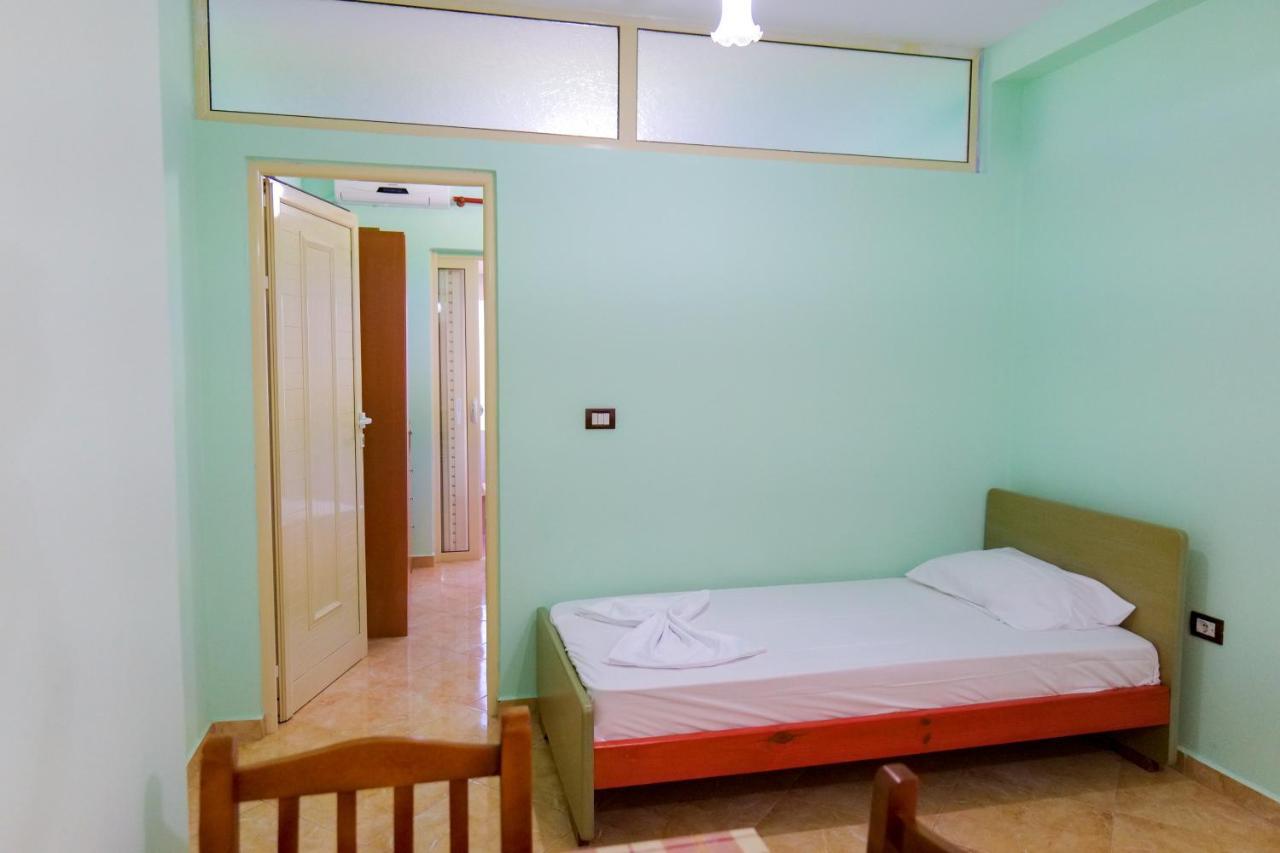 Rei Apartments Sarande Exterior photo